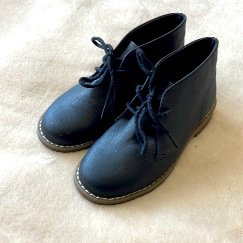 EUC kids faux leather lace up boots